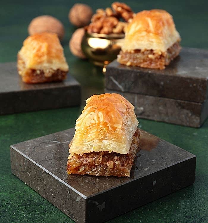 Cevizli Baklava (1 Adet)