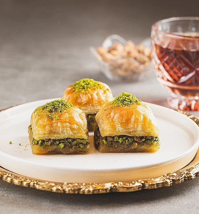 Fıstıklı Özel Kare Baklava