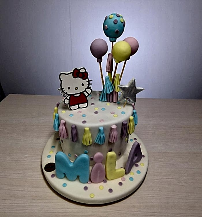 Hello Kitty Doğum Günü Konseptli Yaş Pasta