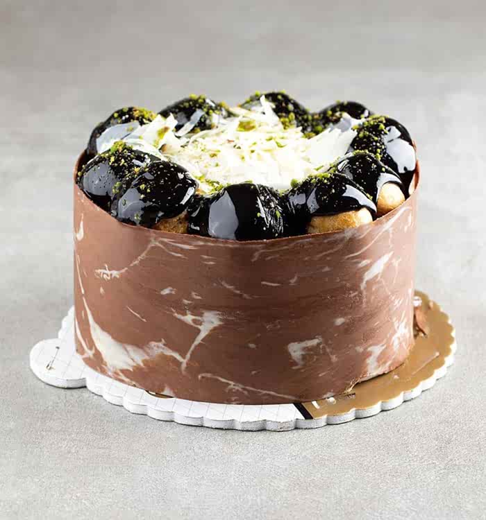 Profiterollü Yaş Pasta