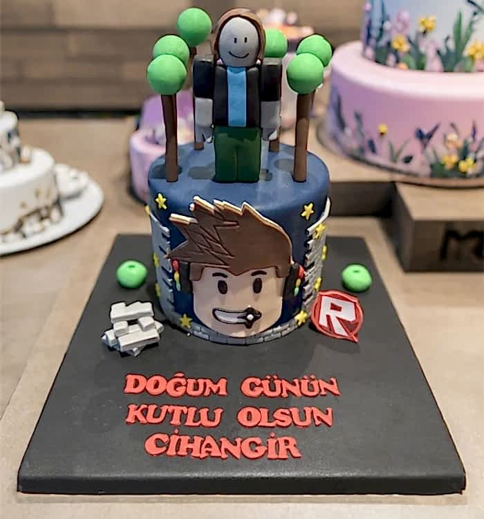 Roblox Temalı Pasta