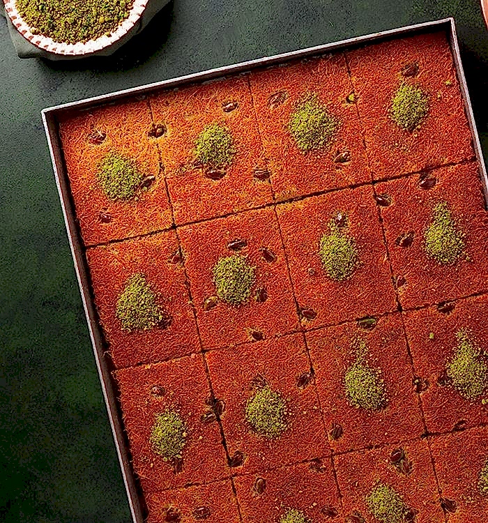 Tepsi Fıstıklı Kadayıf (3100 Gr)