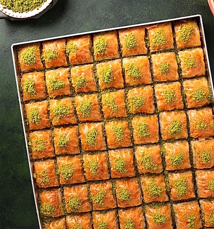 Tepsi Fıstıklı Özel Kare (3500Gr)
